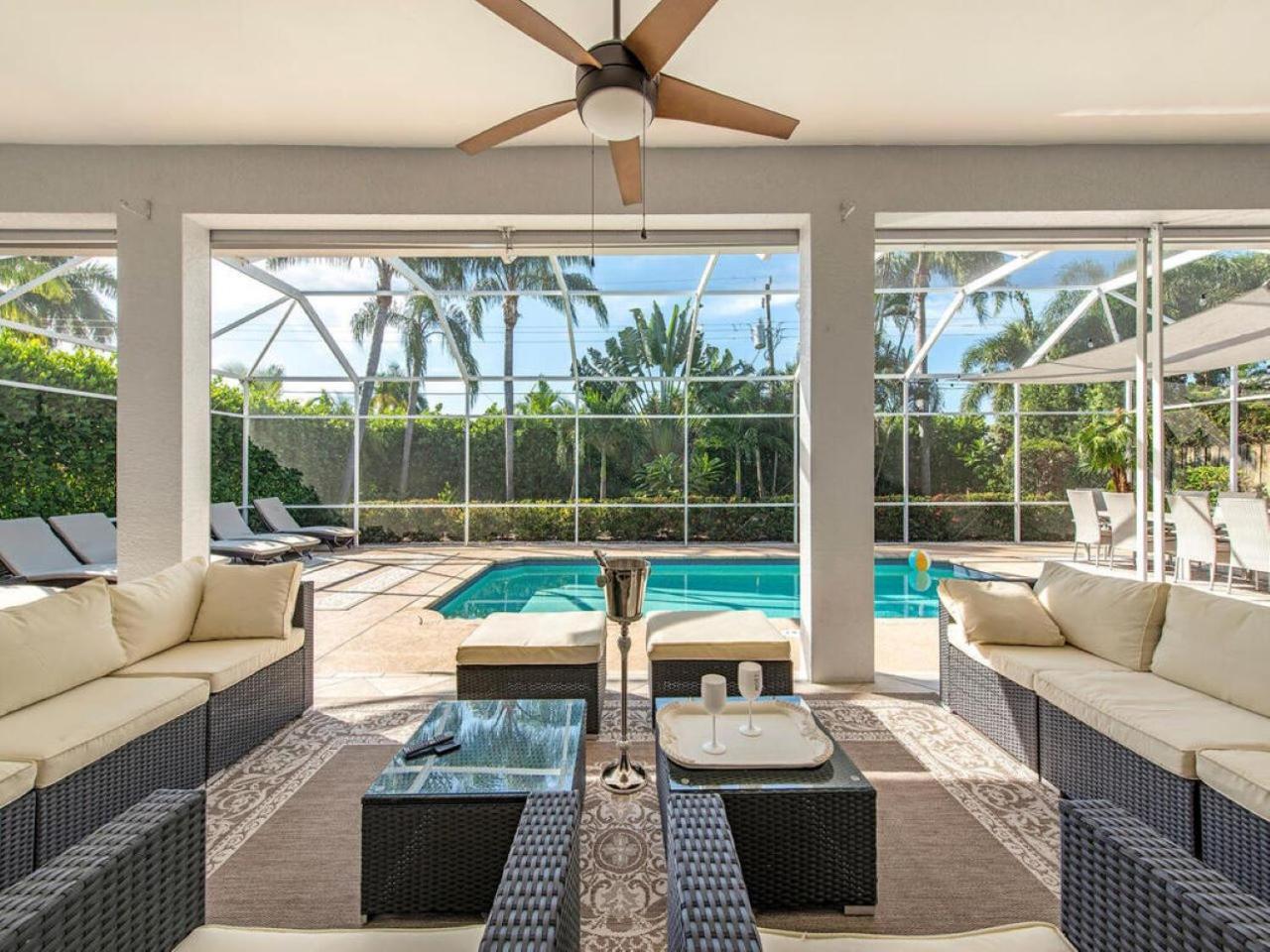 Lux Family 3 Bedroom With Pool Villa Walk To Beach And Mercato North North Naples Exteriér fotografie