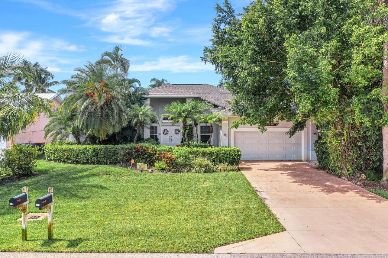 Lux Family 3 Bedroom With Pool Villa Walk To Beach And Mercato North North Naples Exteriér fotografie